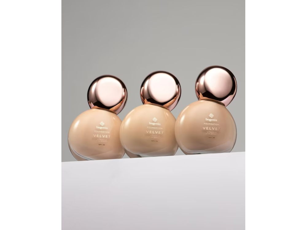 Тональна основа Bogenia Velvet BG602 003 Beige, 30 мл